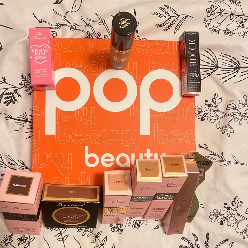 Too Faced Foundation - sand - Picture 2 of 4